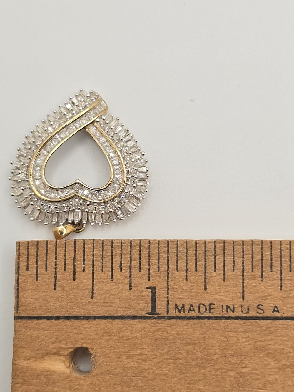 10K Gold Heart Pendant Round & Baguette Diamonds 3.6g - Picture 10 of 16